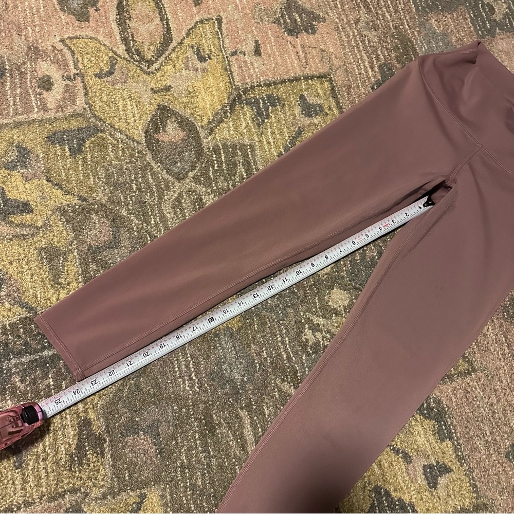 Alo Mauve Leggings - Picture 2 of 6